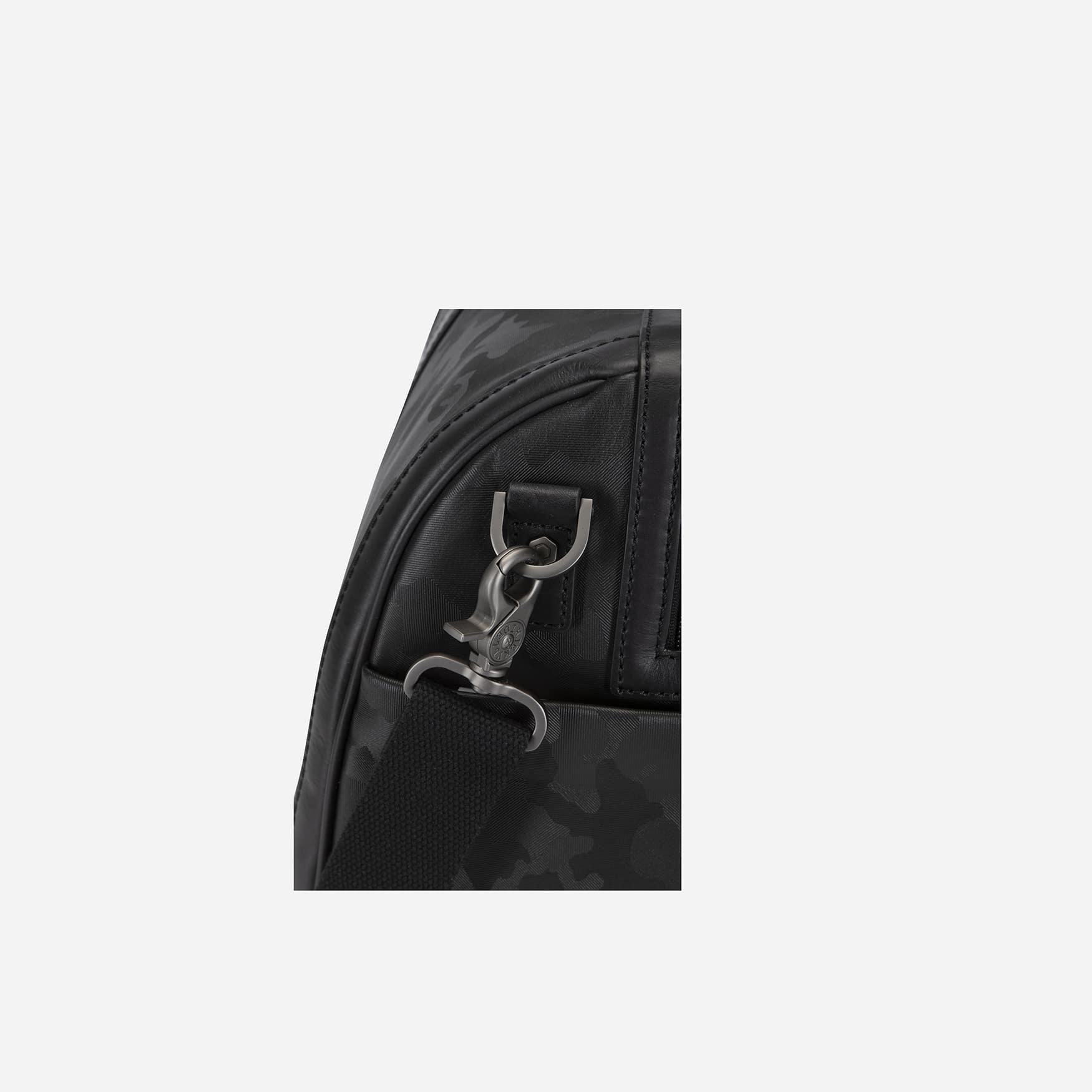 LARGE CABIN HOLDALL 49CM, CAMO - Harrys for Menswear