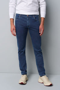 Meyer M5-6283 slim fit jeans in soft organic cotton with multicolour stitching. Super-stretch fabric for maximum comfort. Climate neutral & fairly made in Europ…

$285.00 AUD